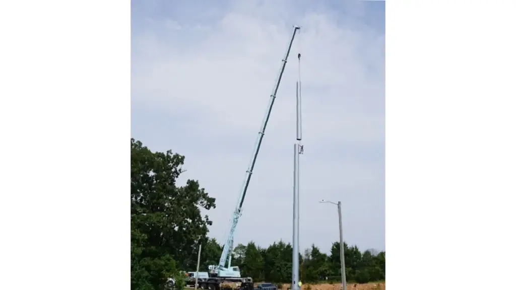 Installation of a new Cell Tower on the Reeds Spring School Campus