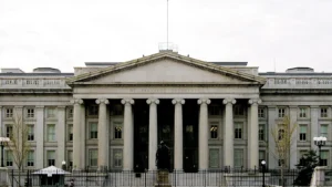 U.S. 30-Year Treasury Yield Climbs to Highest Level Since 2004