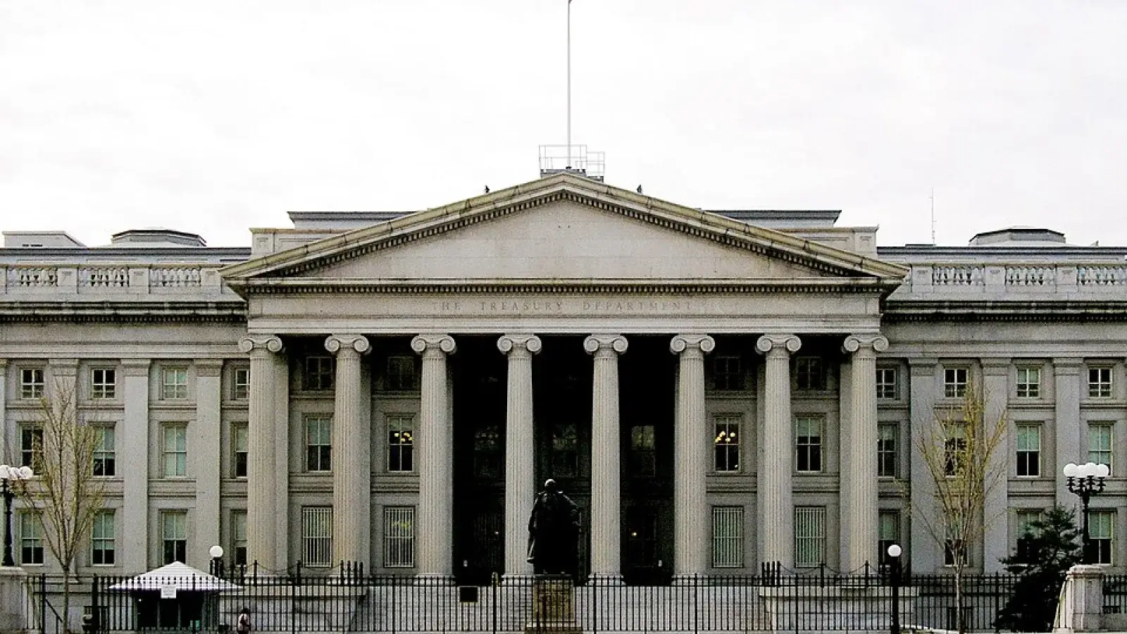 U.S. 30-Year Treasury Yield Climbs to Highest Level Since 2004
