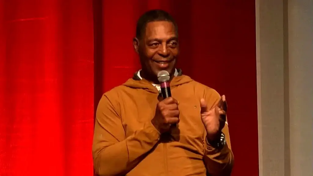 2026 Thanks4Giving Gala Marcus Allen 3