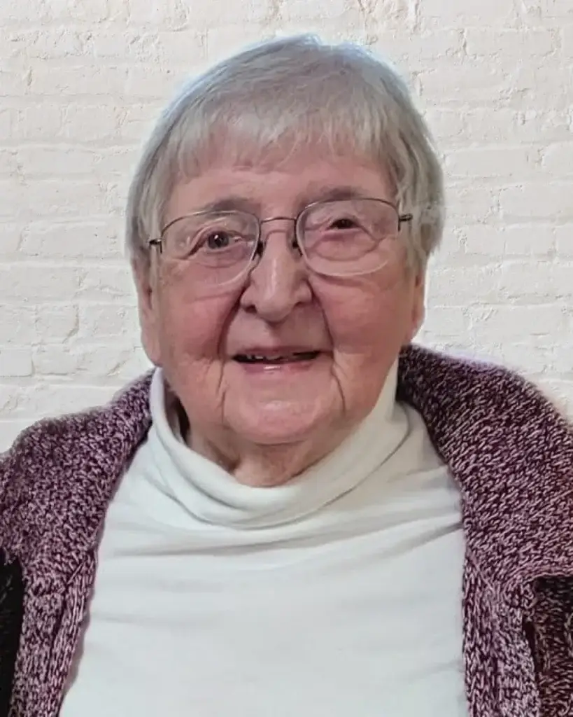 Wendie Jean Kryselmire, age 82, of Cassville, Missouri, passed away Saturday, October 3, 2026 at her home.